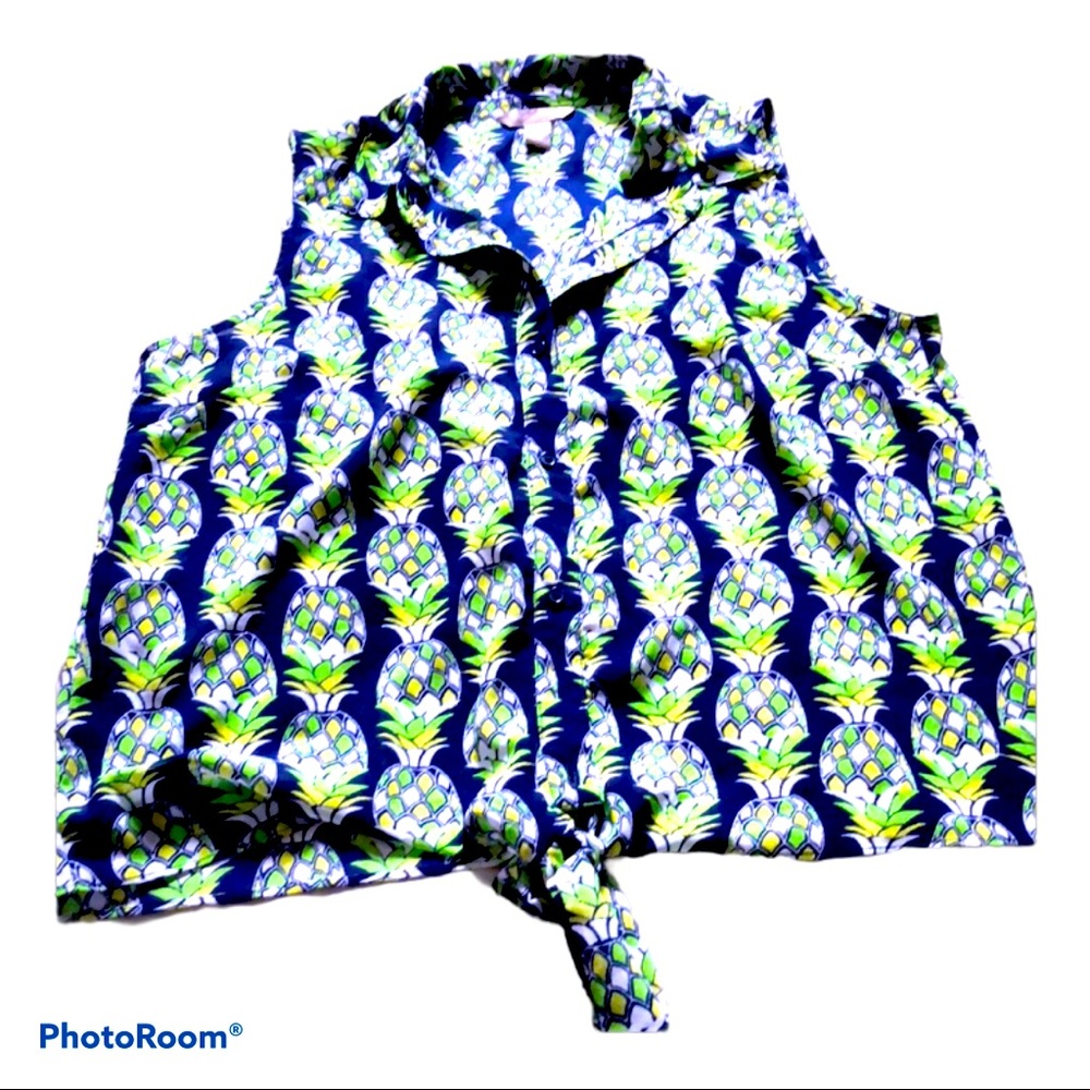 🍍 Coastal Grandma Pineapple Tie‎ front button top Sz L